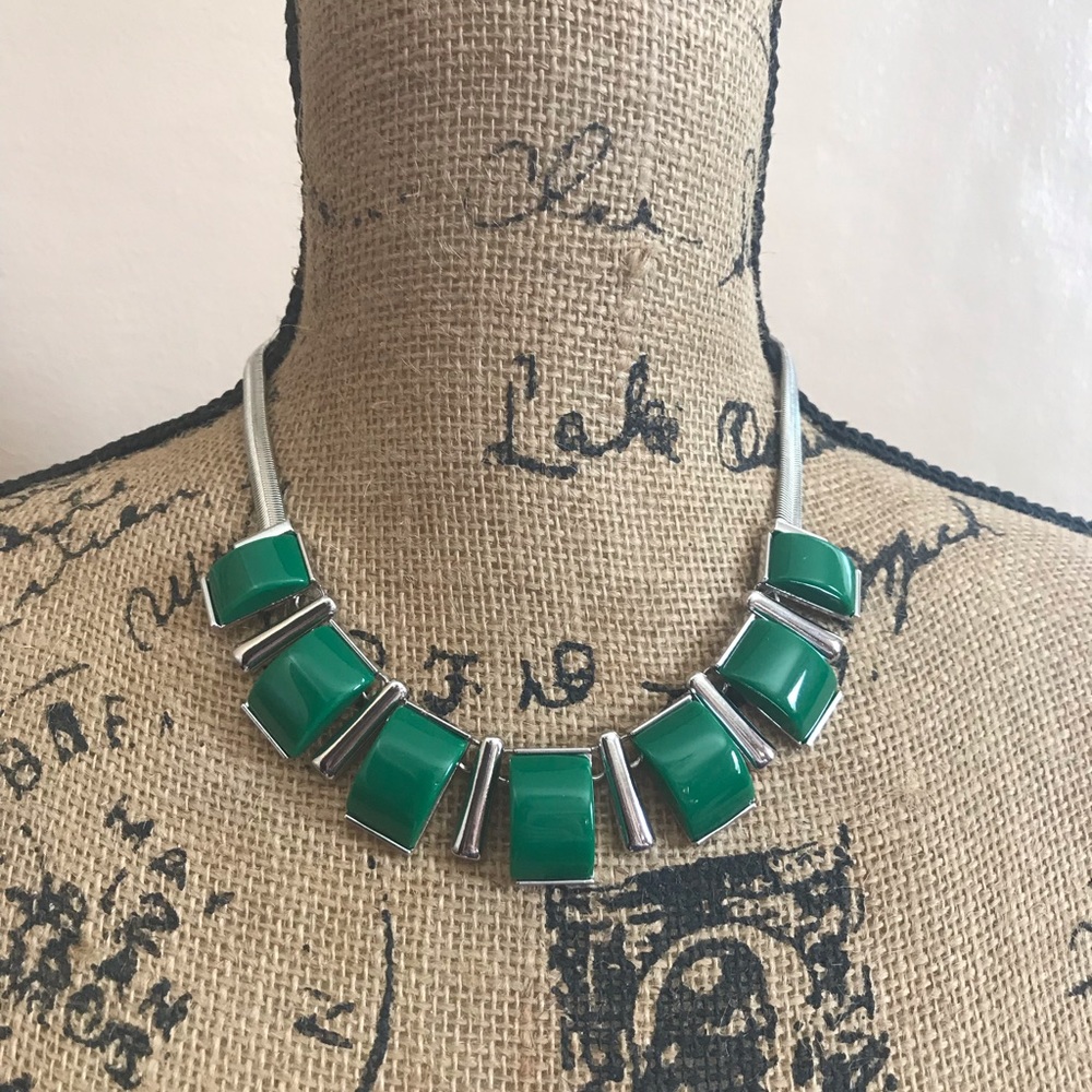 New York & Co Green and Silver Choker Necklace